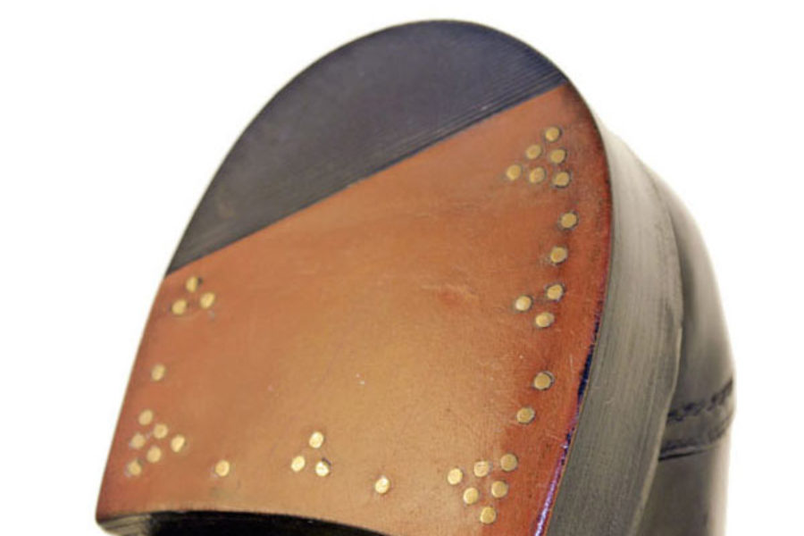 SCHUHREPARATUR – Absätze Leder-Gummi Herren