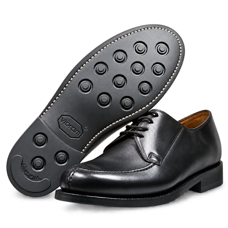 Schwarze Lederschnürschuhe mit Vibram Eton Sohlen und heller Sohlennaht